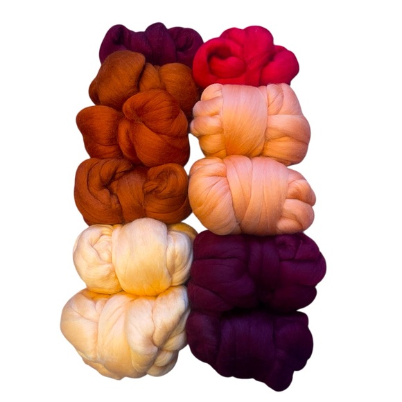NWT Merino Top Wool Roving - Berry/Coral - Picture 1 of 2